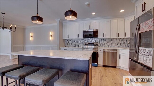 Foto del edificio - 16A Alexander Hamilton Ct