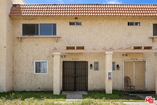 Building Photo - 43614 Stanridge Ave