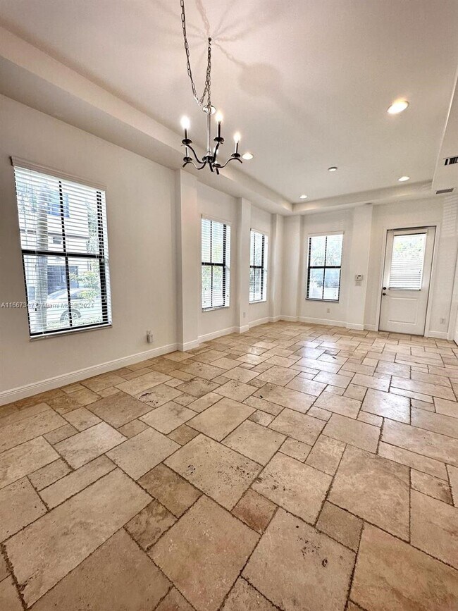 8370 NW 52nd Terrace, Doral, FL 33166 Townhome Rentals in Doral FL