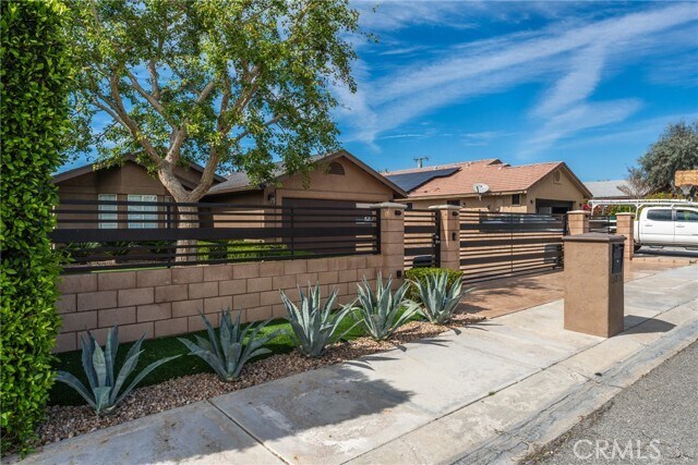 Foto del edificio - 13815 Del Ray Ln