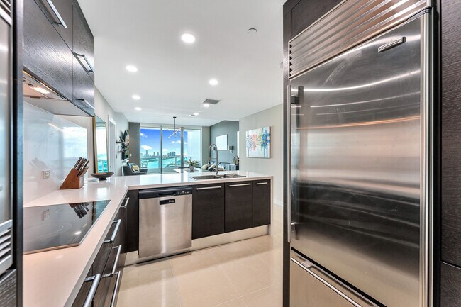 Foto del edificio - 900 Biscayne Blvd
