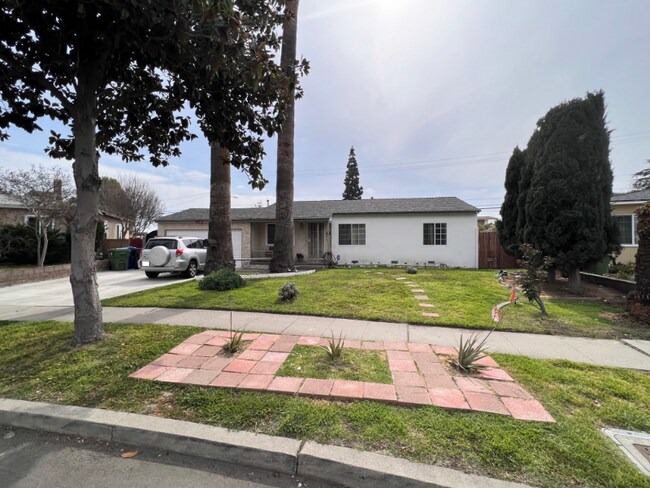 Foto del edificio - 14148 Community St