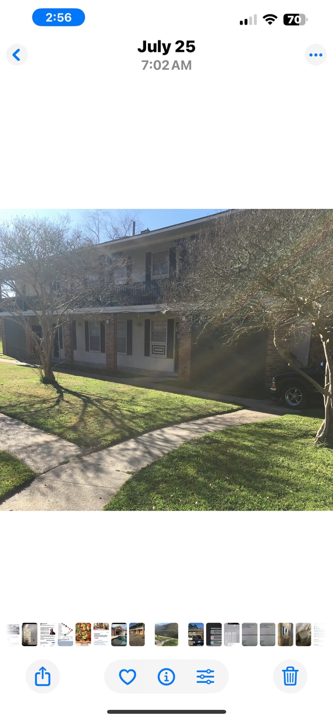 Building Photo - 24510 Earle Dr