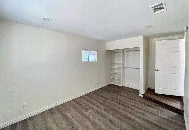 Building Photo - 3310 Mangum St