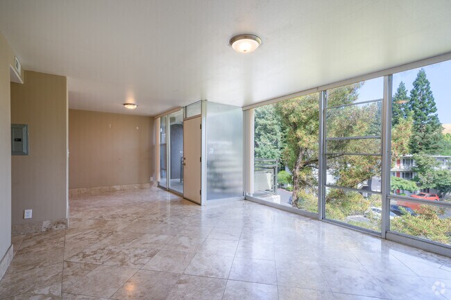 2BR, 1BA - Diseñador - Lafayette Commons