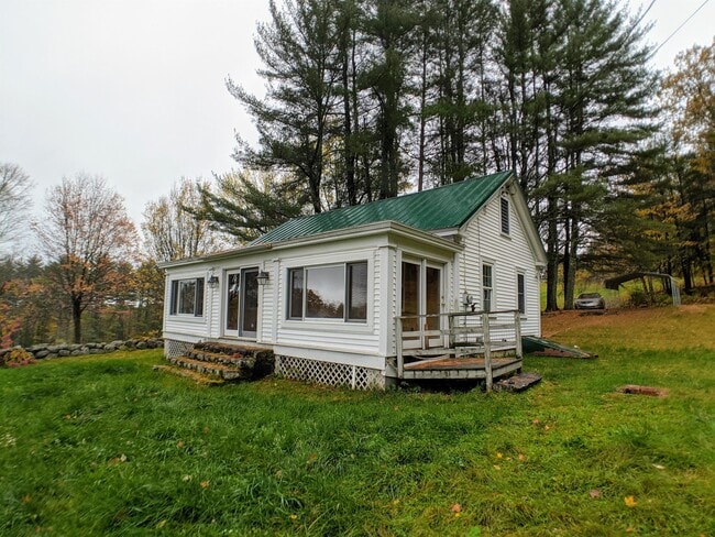 Building Photo - 169 Range Rd