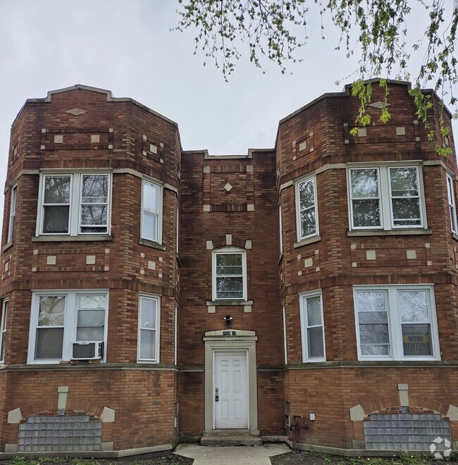Building Photo - 7332 S May St