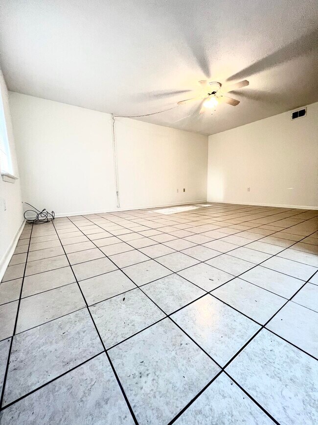Foto del edificio - 2801 Bradford Pl