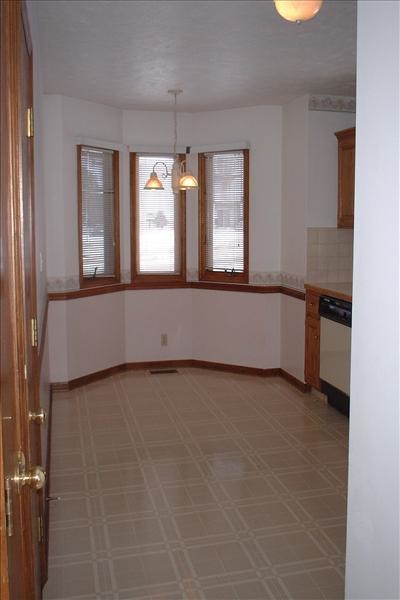 Building Photo - 2 Story Duplex w/Loft