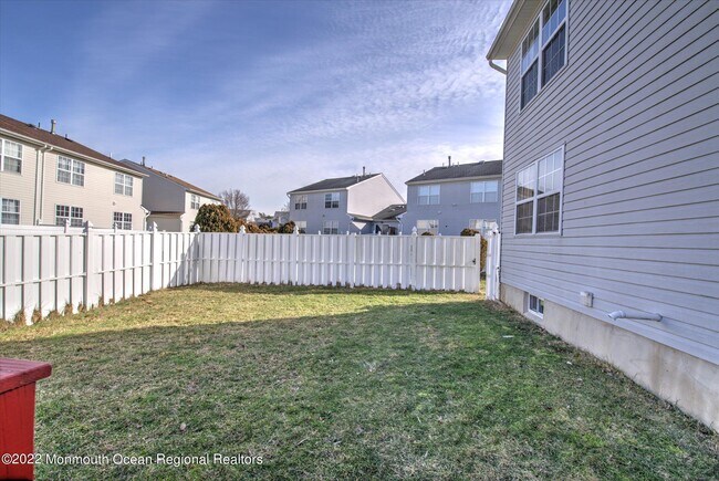 Building Photo - 3 Bluebird Ln