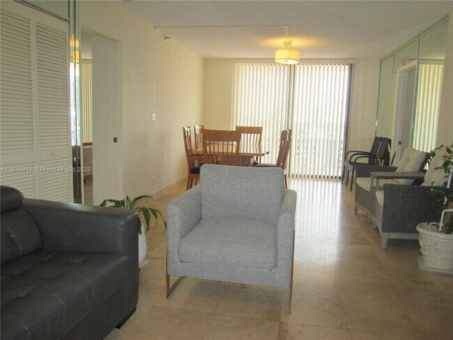 Foto del edificio - 290 174th St St