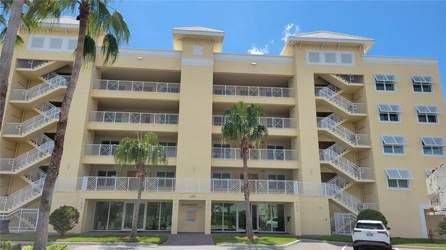 Foto del edificio - 260 Hidden Bay Dr