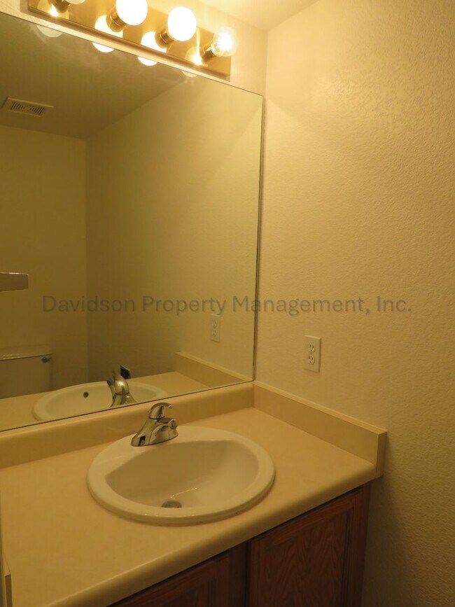 Foto del edificio - 7860 Antelope Valley Point