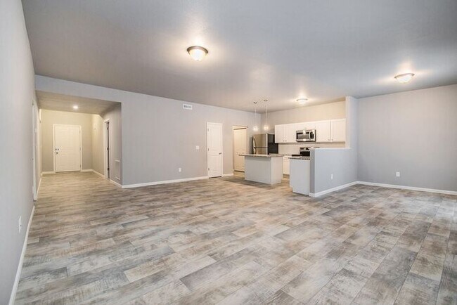 Building Photo - 1733 Bluff Ridge Ct