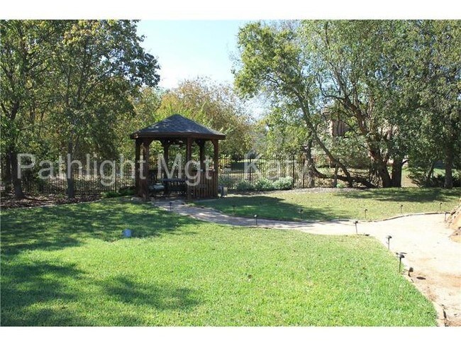 Building Photo - 230 Brookbend Drive, Waxahachie, TX, 75165