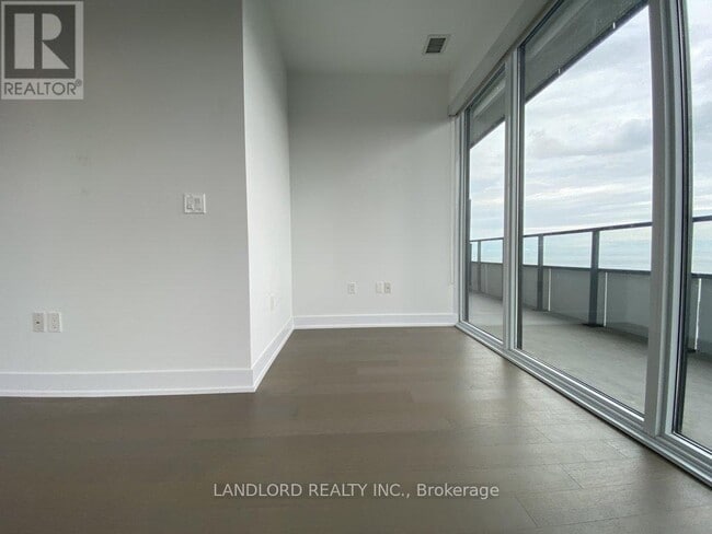 Building Photo - 30-3230 Shore Breeze Dr