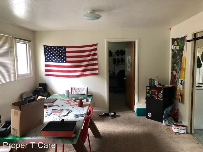 Foto del edificio - 4 br, 2 bath House - 218 NW 12th