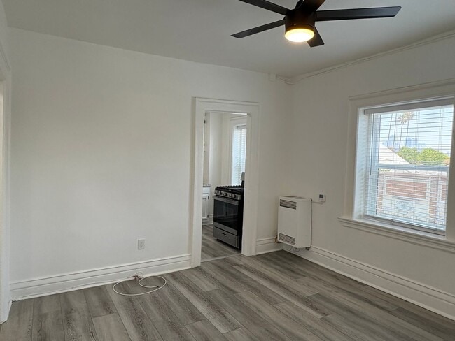 Interior Photo - Catalina Court