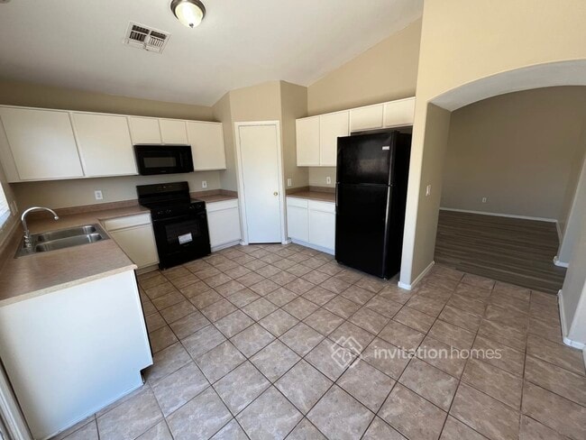 Foto del edificio - 12924 N Primrose St