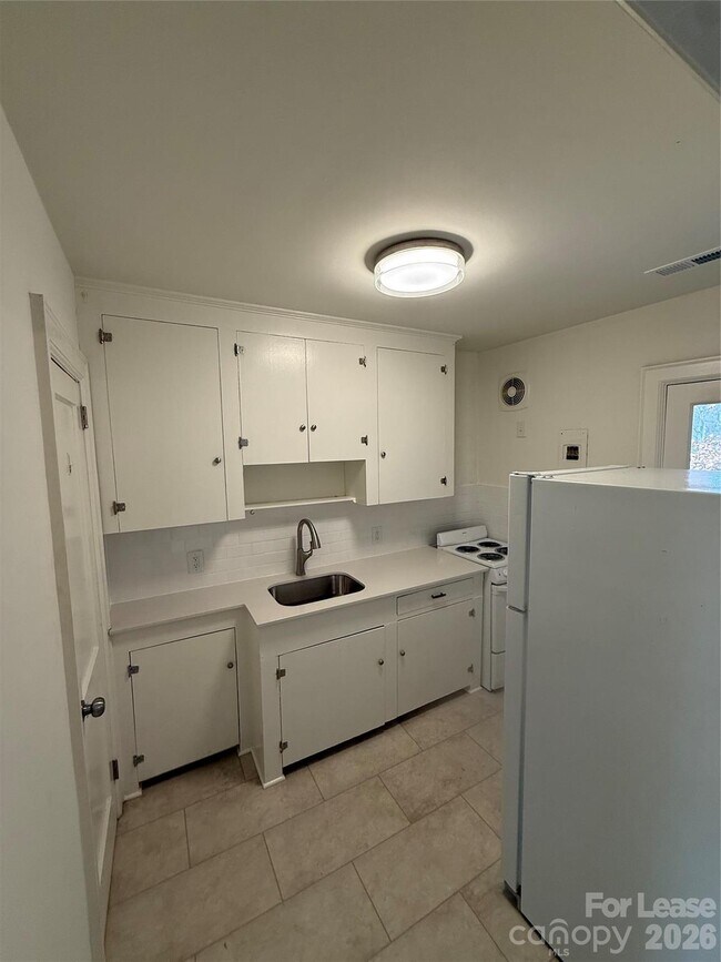 Foto del edificio - 2114 Brandon Cir