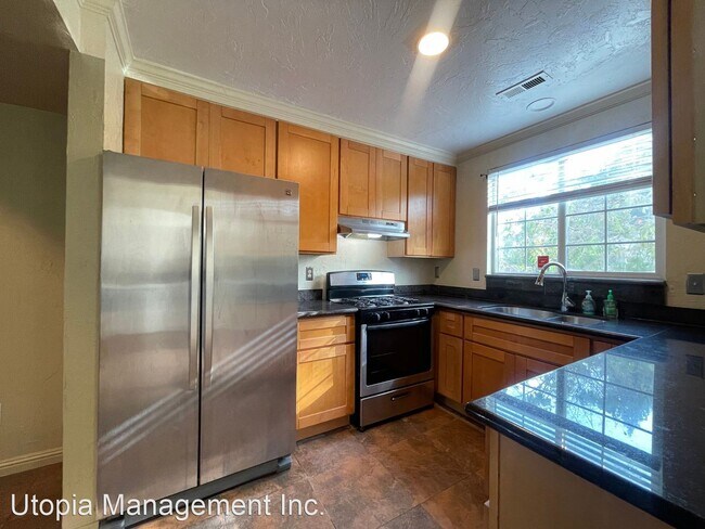 Foto del edificio - 3 br, 1.5 bath House - 4710 San Pablo Dam ...