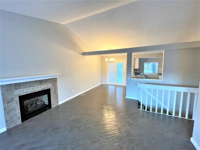 Building Photo - 12604 W Arlington Pl