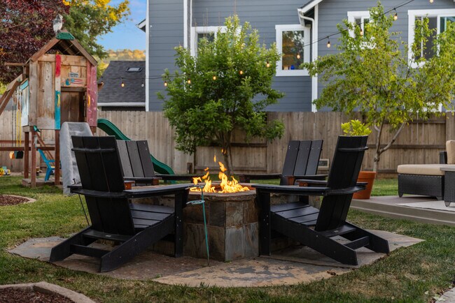 Foto del edificio - 836 Coiner Ct