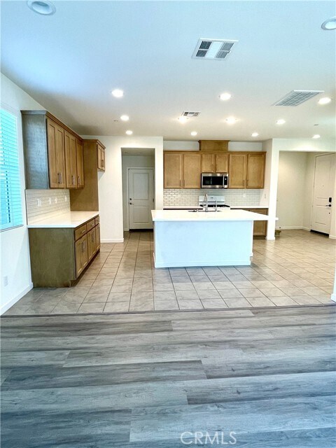 Building Photo - 32857 Tannat Dr