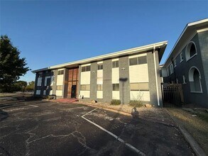 Building Photo - 2701 Hemphill St