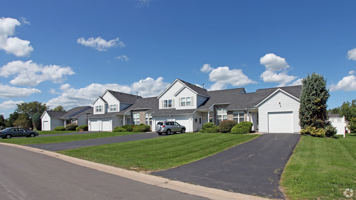 Countryshire Estates Townhomes - Apartments in Rochester, NY ...