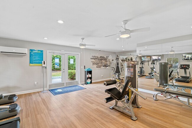 Gimnasio en Hawthorne at the Hall en Rural Hall, NC - Hawthorne at the Hall