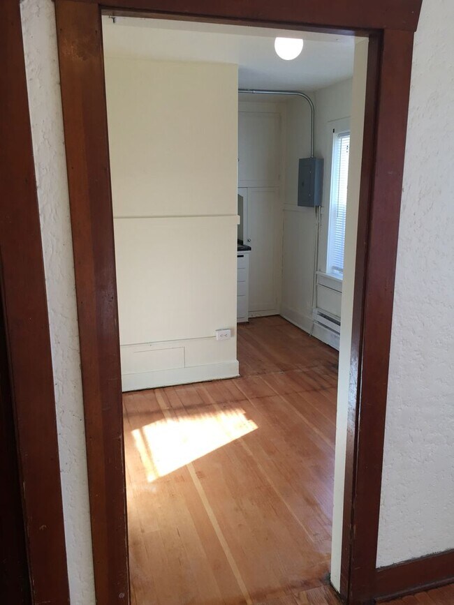 Interior Photo - 629 Main