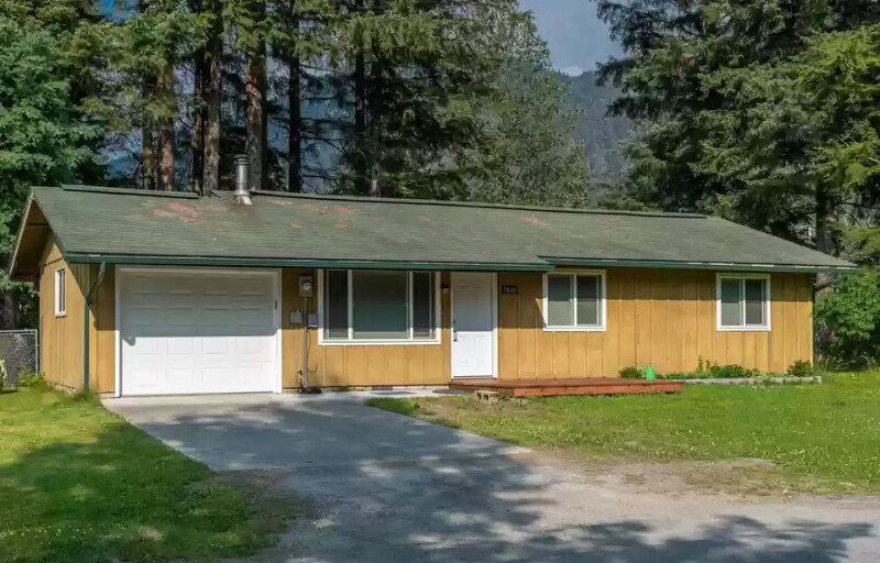 5840 Lund St, Juneau, AK 99801 House Rental in Juneau, AK