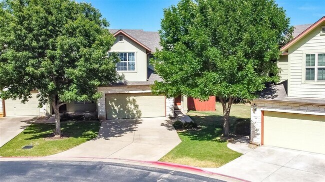 Foto del edificio - 2410 Great Oaks Dr