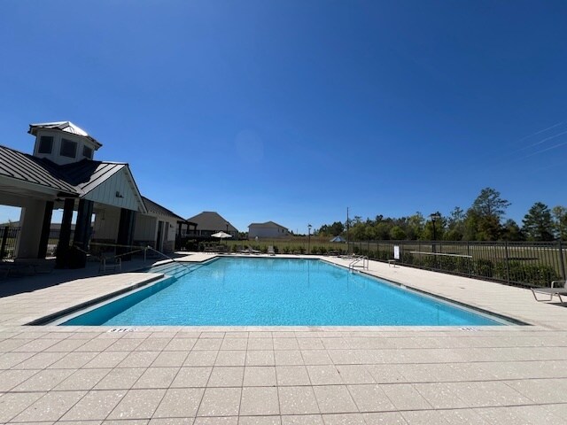 Foto del edificio - 216 Laurel Hl St