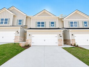 Building Photo - 226 Harvest Ridge Ln
