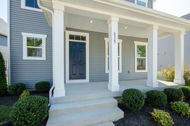 Building Photo - Beautiful 5 Bedroom Home with Attached In-...