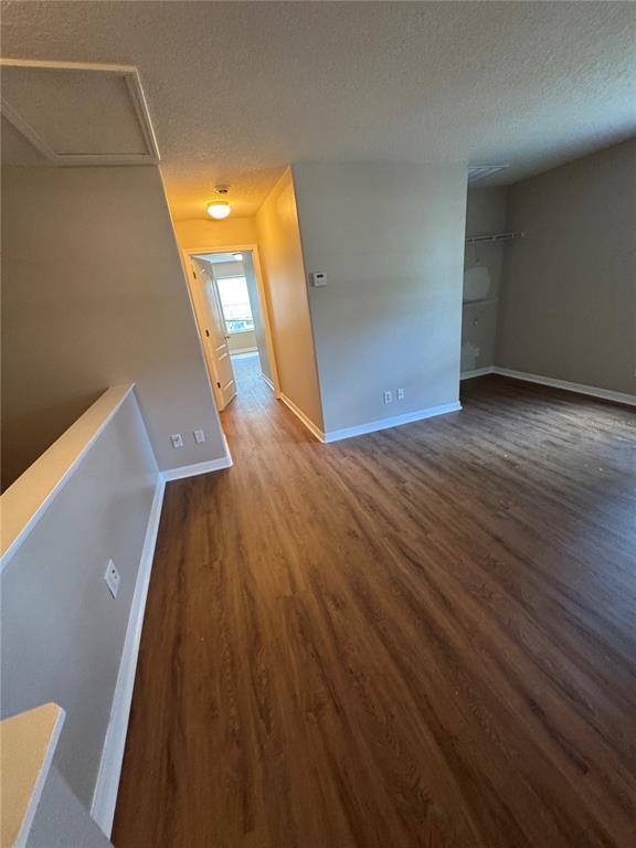Foto del edificio - 10625 Shady Falls Ct