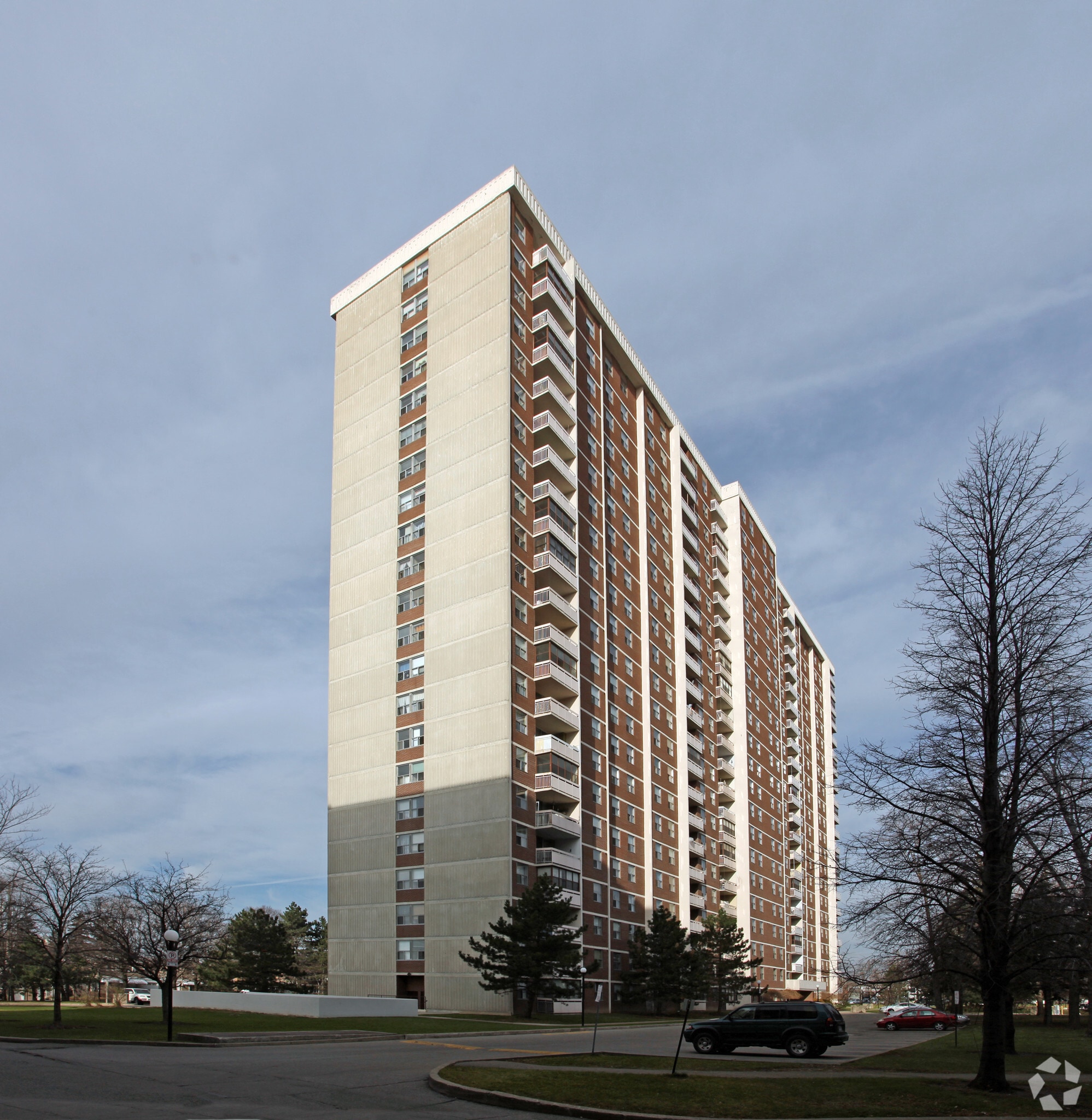 Dalemount Condominiums