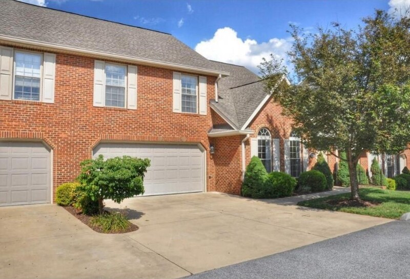 404 E Mountain View Rd Unit 102, Johnson City, TN 37601 Condo for Rent in Johnson City, TN