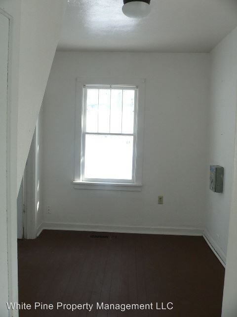Building Photo - 223 N Washington St