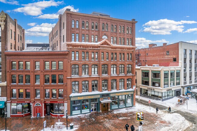Building Photo - 50 Monument Sq
