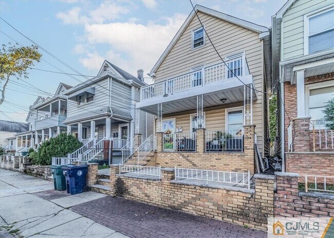 Foto del edificio - 281 Goodwin St