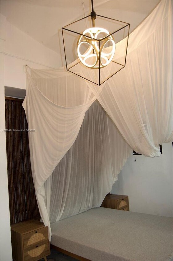 Foto principal - 515 NW 88th St