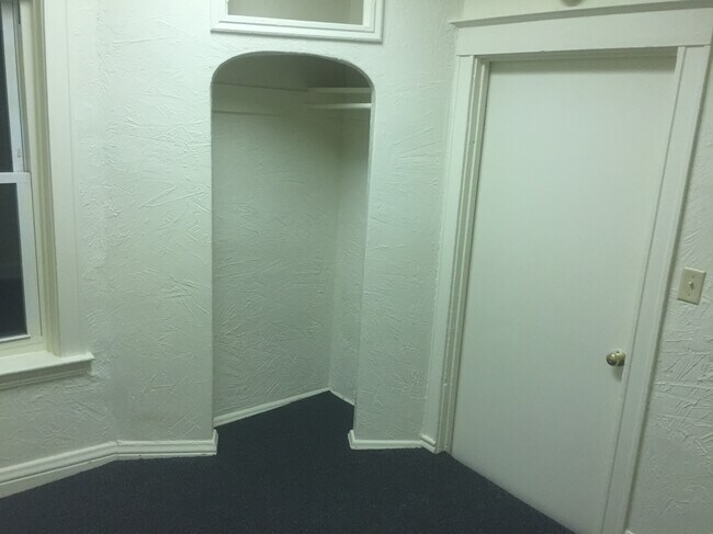 Foto del edificio - 901 Bingham Ave