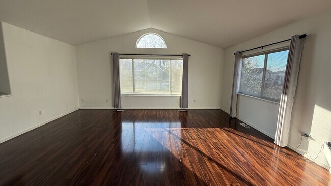 Foto del edificio - Lovely 3 Bed/2.5 Bath House in East Anchor...