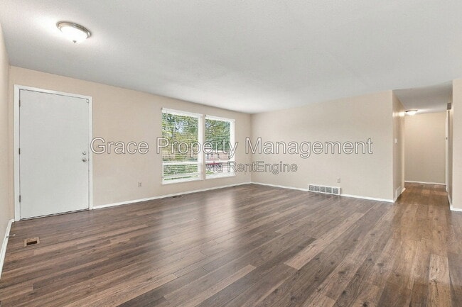 Building Photo - 11565 Monroe St