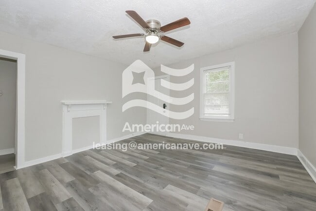 Foto del edificio - 5223 Thomason Ave