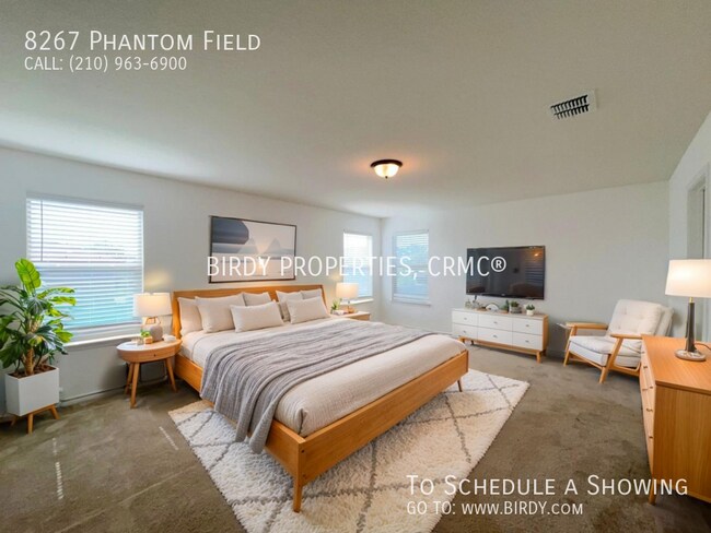 Foto del edificio - 8267 Phantom Fld