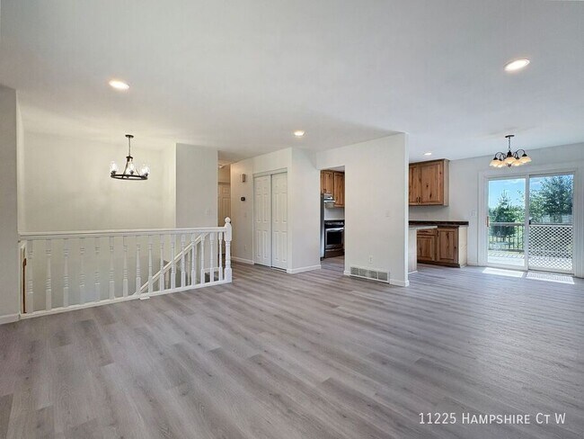 Foto del edificio - 11225 Hampshire Ct W